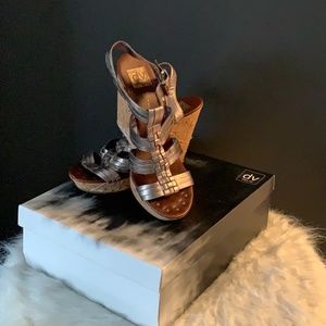 Dolce Vita Shellie Wedge Sandal